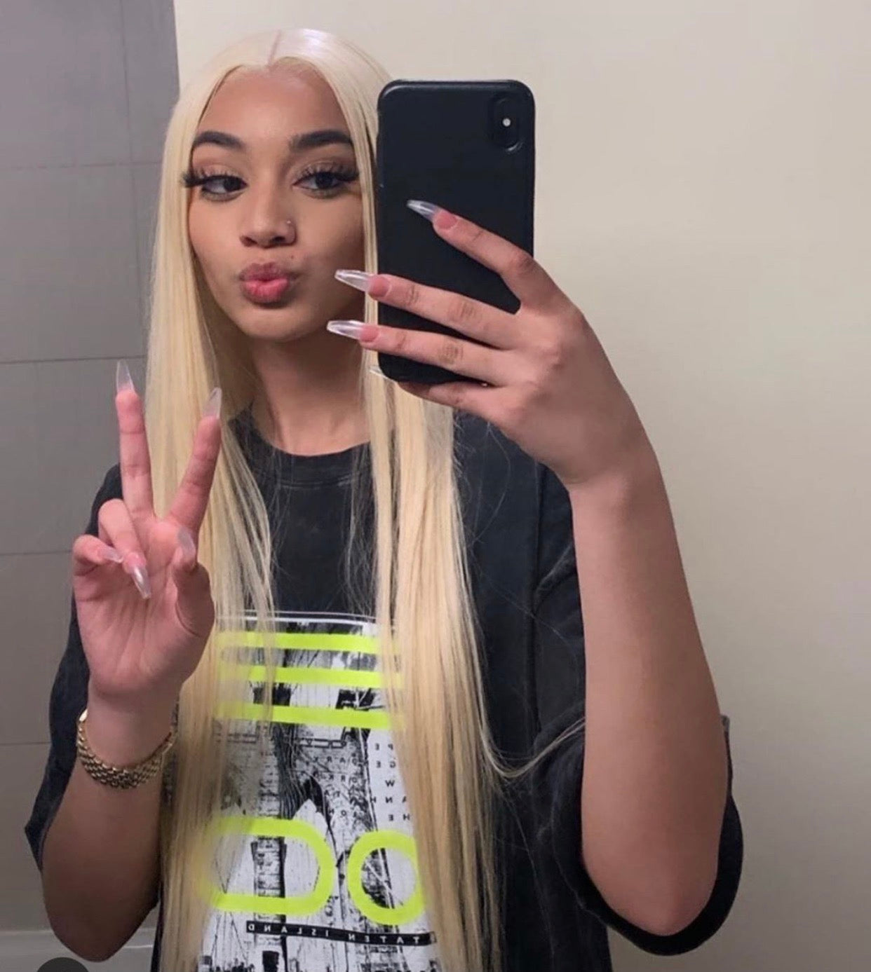 613 Straight 13X4 Transparent Lace Front Wig