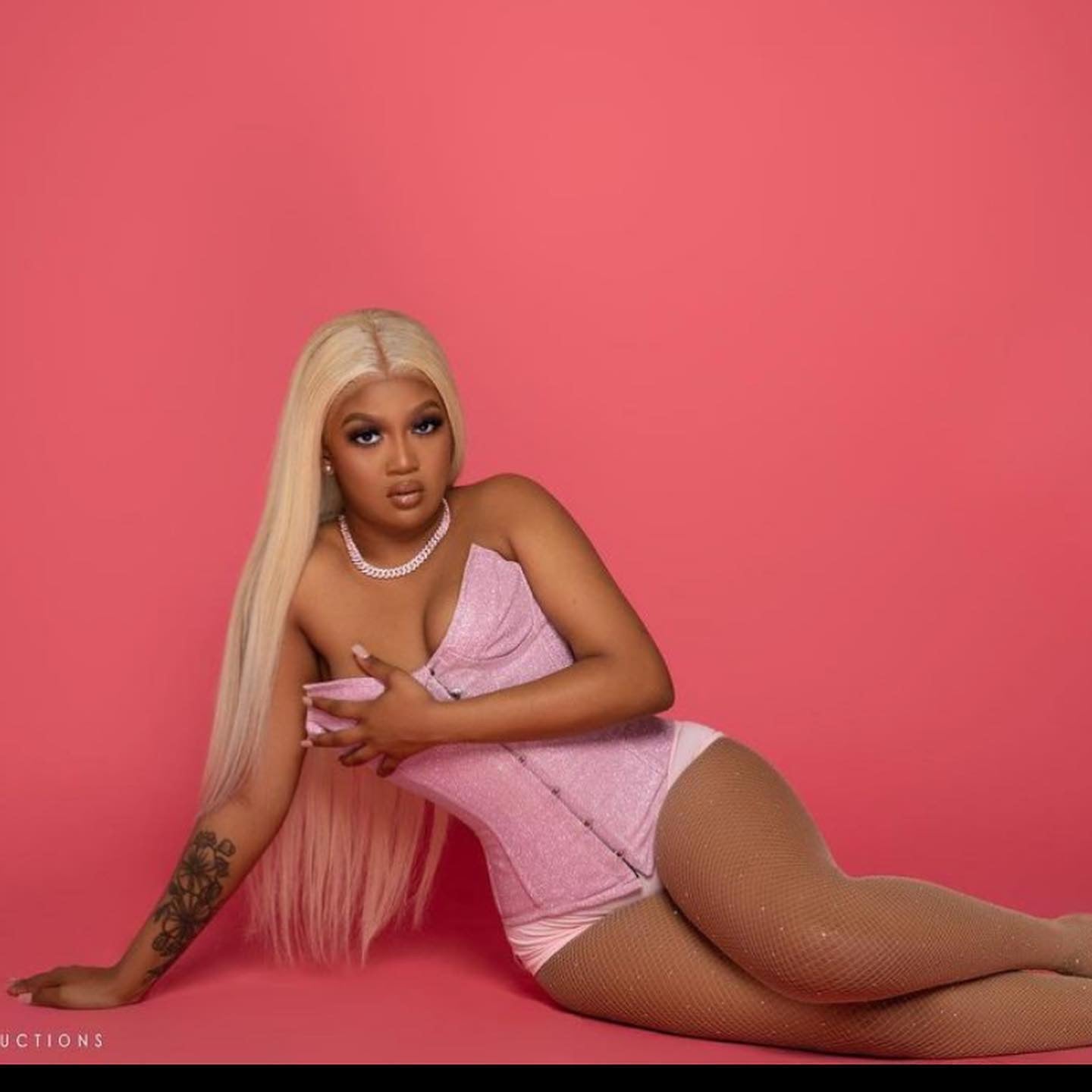 613 Straight 13X4 Transparent Lace Front Wig